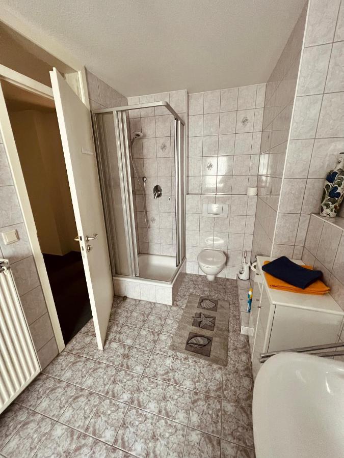 Komplette Wohnung In Wendelstein Bei Nuernberg - Messenaehe エクステリア 写真