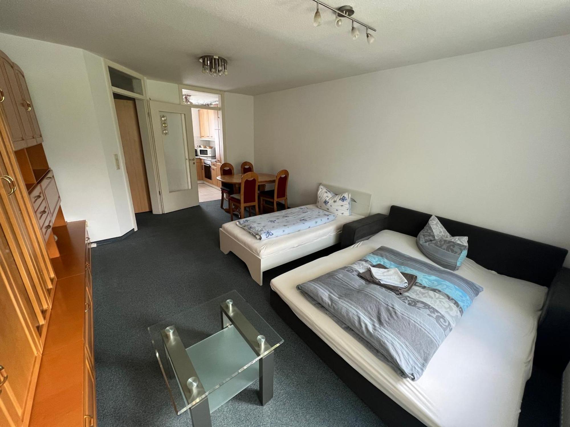 Komplette Wohnung In Wendelstein Bei Nuernberg - Messenaehe エクステリア 写真
